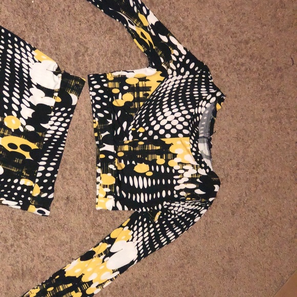 Two piece - Picture 2 of 3